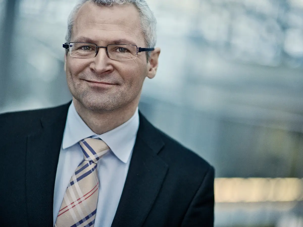 Portrett av advokat Sigurd Holter Torp.
